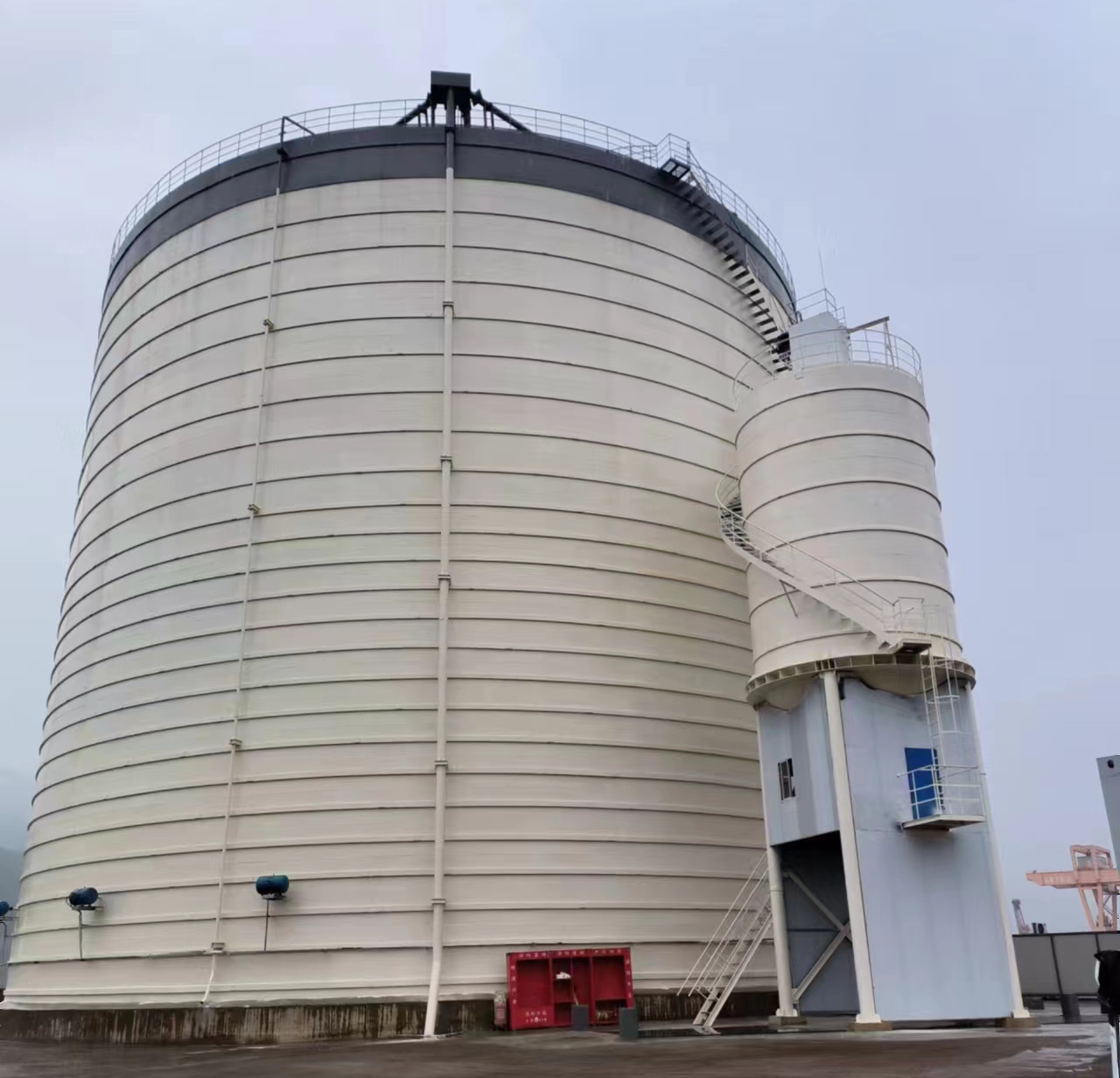 鄯善10万吨水泥钢板库